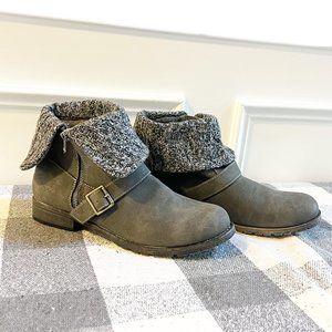 Rocket Dog Women's C345 Side Zip Ankle Bootie Gray